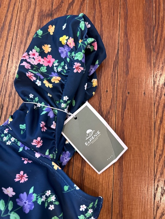 Eomenie Floral Square-Neck One-Piece Swimsuit - XXL - Picture 5 of 9